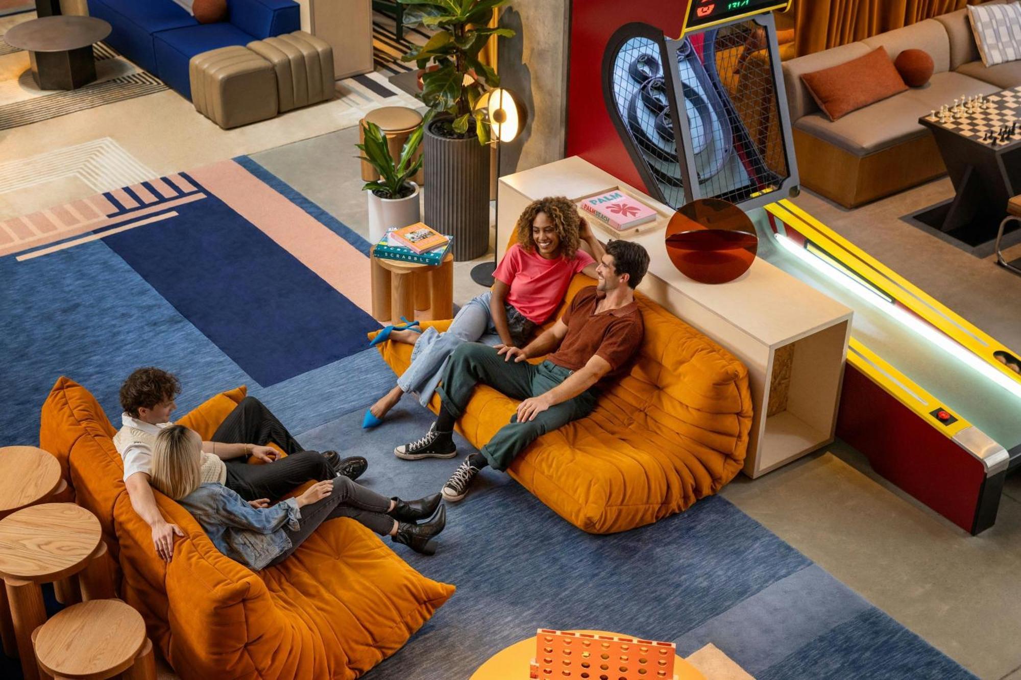 Moxy Sydney Airport Hotel Exterior photo
