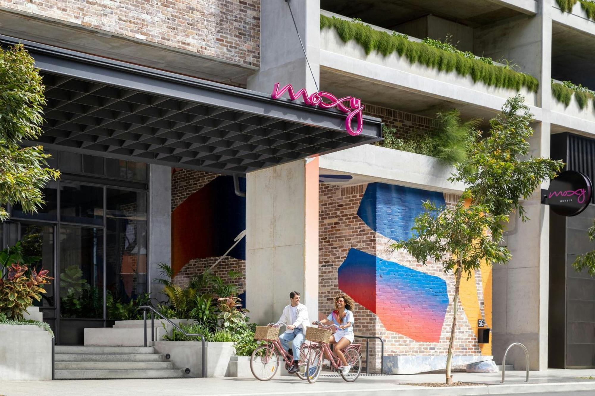 Moxy Sydney Airport Hotel Exterior photo
