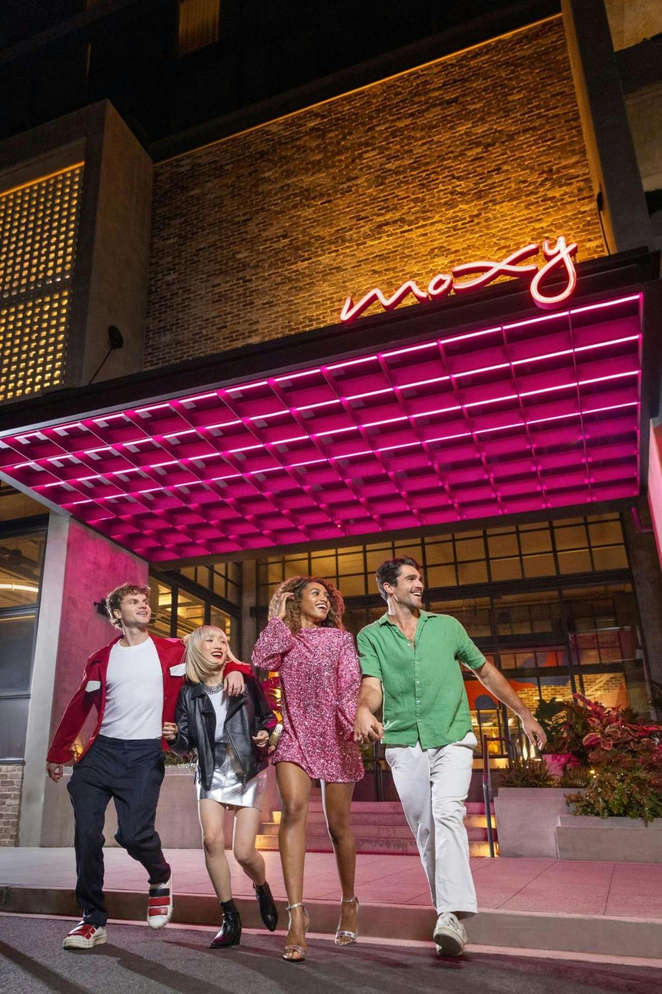 Moxy Sydney Airport Hotel Exterior photo